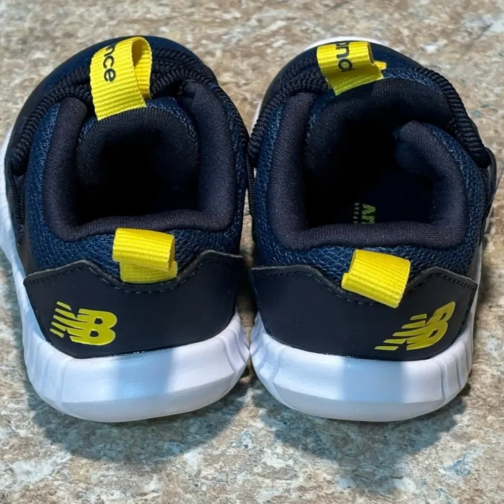 New Balance Infant Baby Playgruv Blue Running Bungee Shoes Size 5 Toddler - Picture 4 of 11